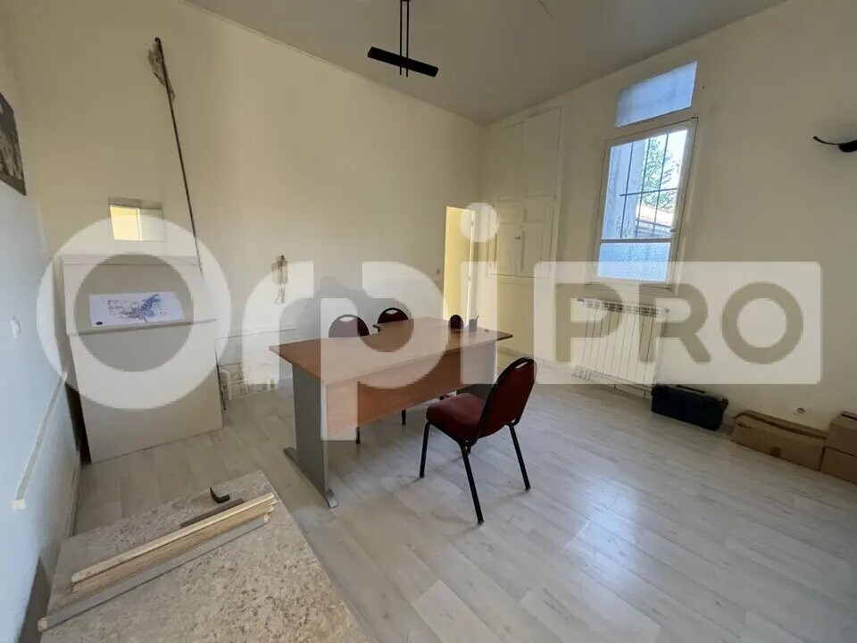 Office in Compiègne for lease Building Photo- Image 1 of 6