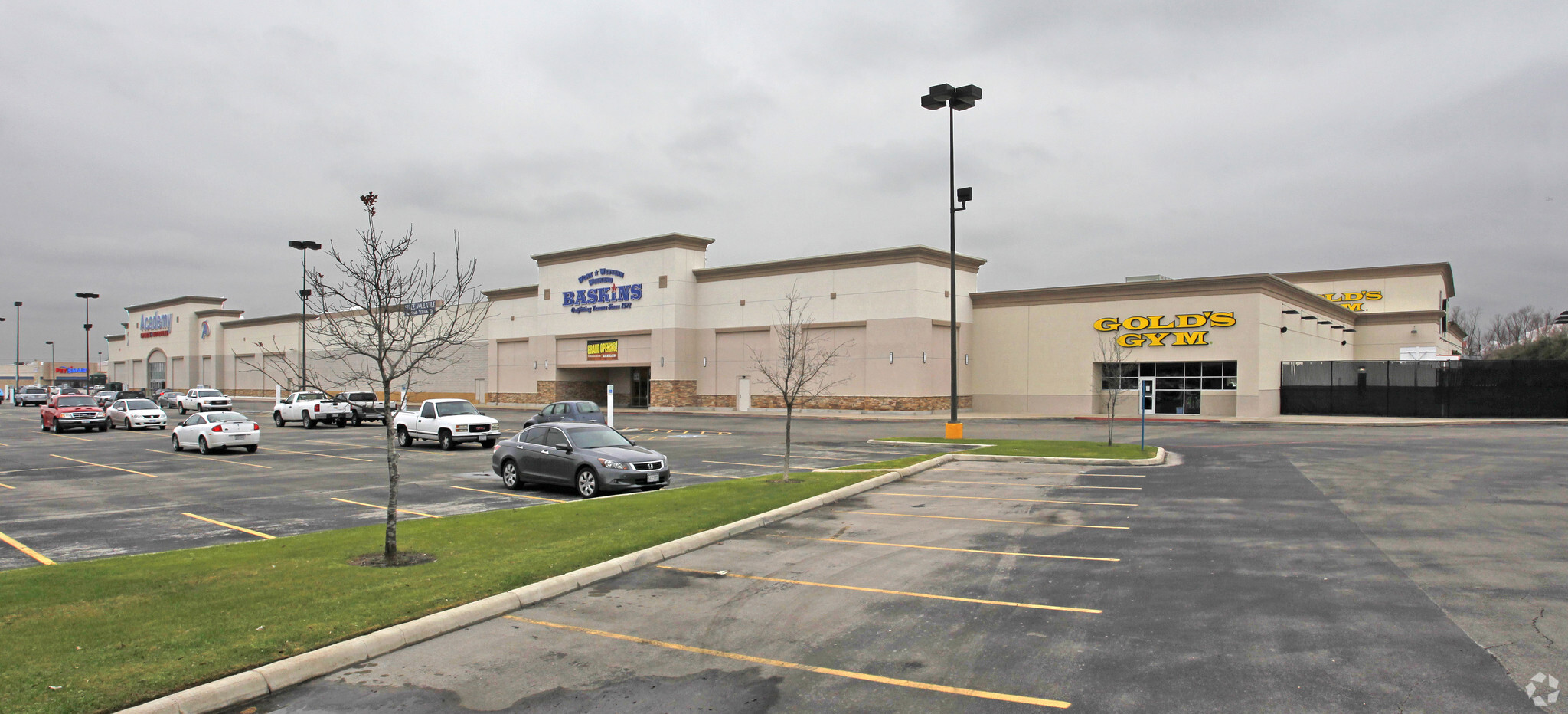 200-300 N New Rd, Waco, TX for lease Primary Photo- Image 1 of 5