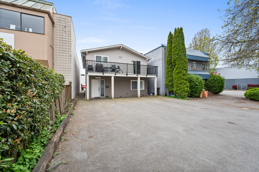 1419 Rupert St, North Vancouver, BC for sale - Building Photo - Image 3 of 10