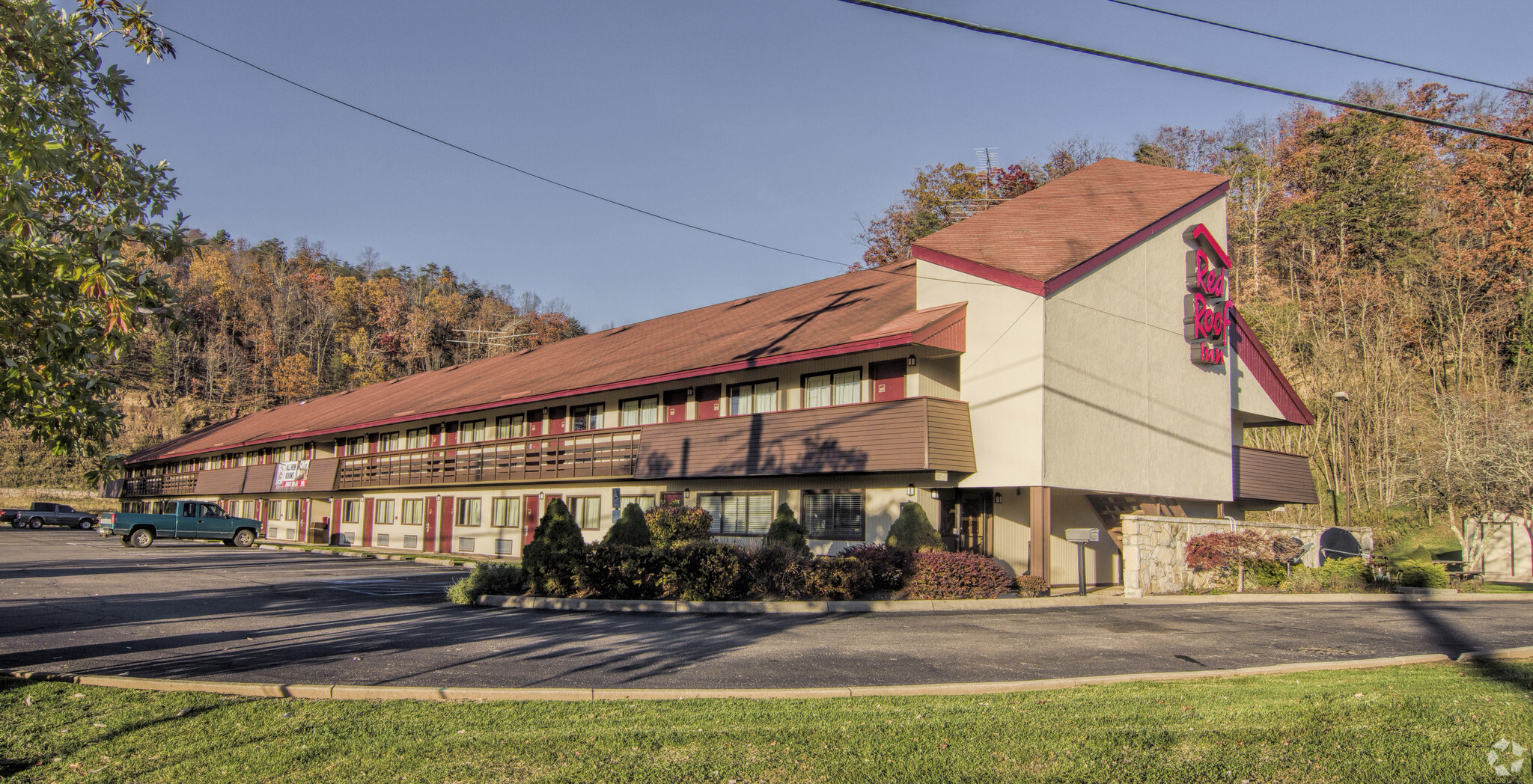 500 Putnam Village Dr, Hurricane, WV 25526 - Red Roof Inn Charleston ...