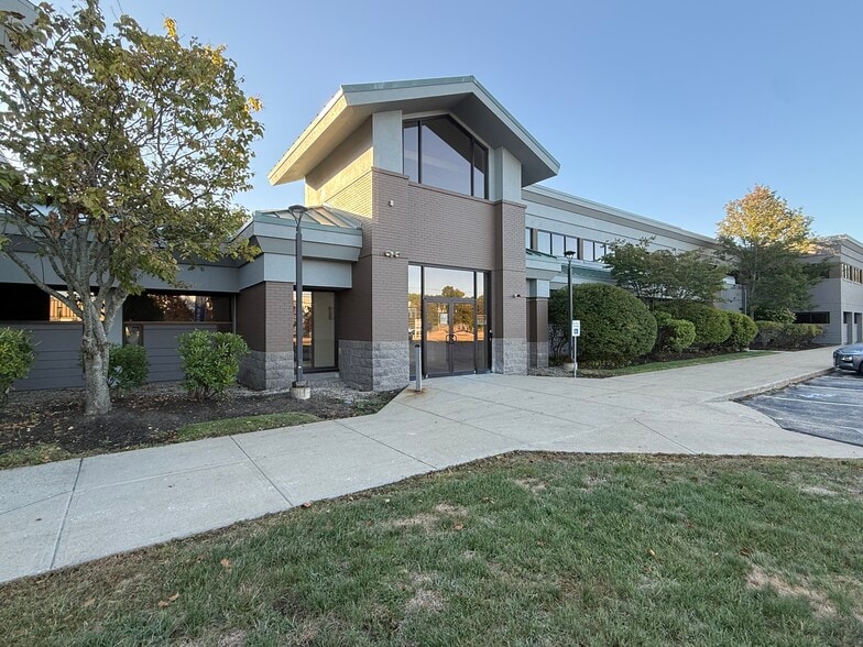 100 Borthwick Ave, Portsmouth, NH for lease - Building Photo - Image 2 of 6