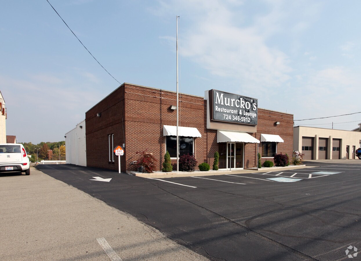 3601 E State St, Hermitage, PA 16148