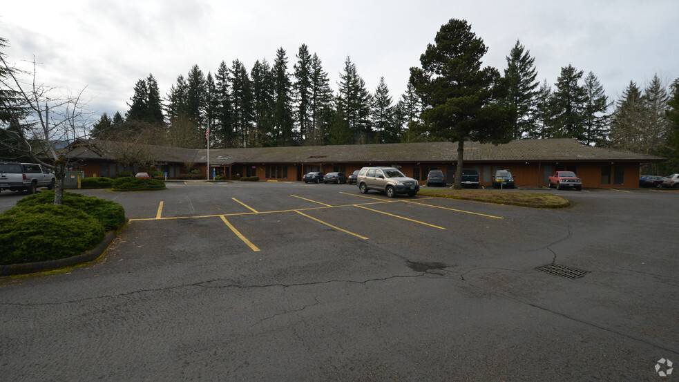 595 NW Industrial Way, Estacada, OR for sale - Primary Photo - Image 1 of 1