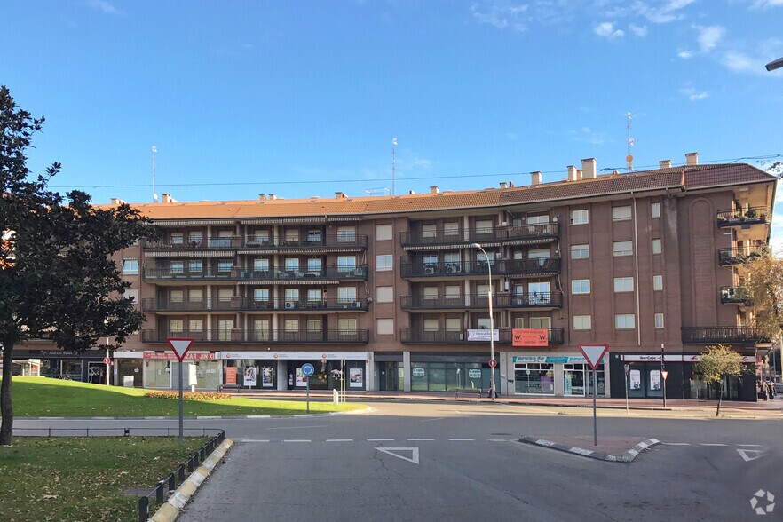Plaza de Navarra, 1, Alcalá de Henares, Madrid for sale - Primary Photo - Image 1 of 1