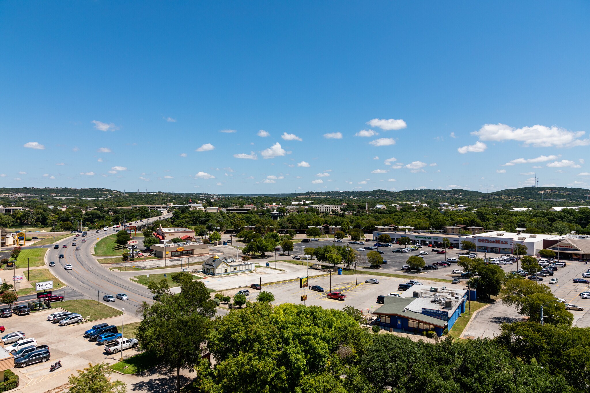 222 S Sidney Baker St, Kerrville, TX 78028 Wells Fargo Bank