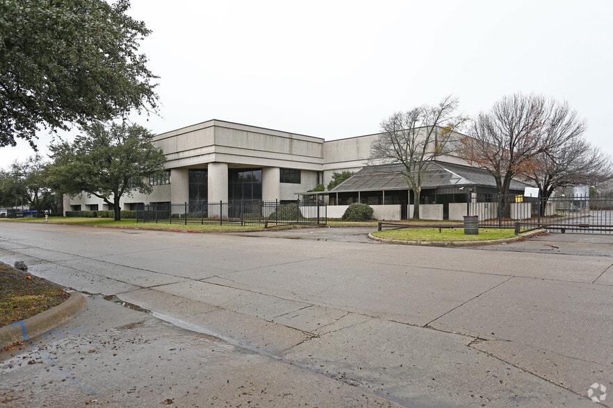 11333 Pagemill Rd, Dallas, TX for lease - Building Photo - Image 1 of 12