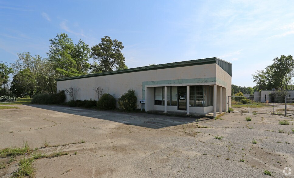 2241 Rowesville Rd, Orangeburg, SC 29115