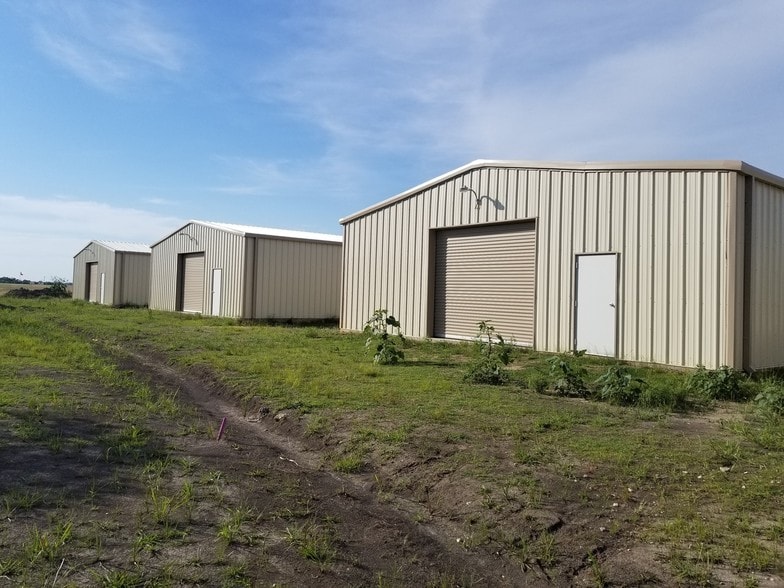 9668 CR 147, Kaufman, TX for lease - Primary Photo - Image 2 of 7