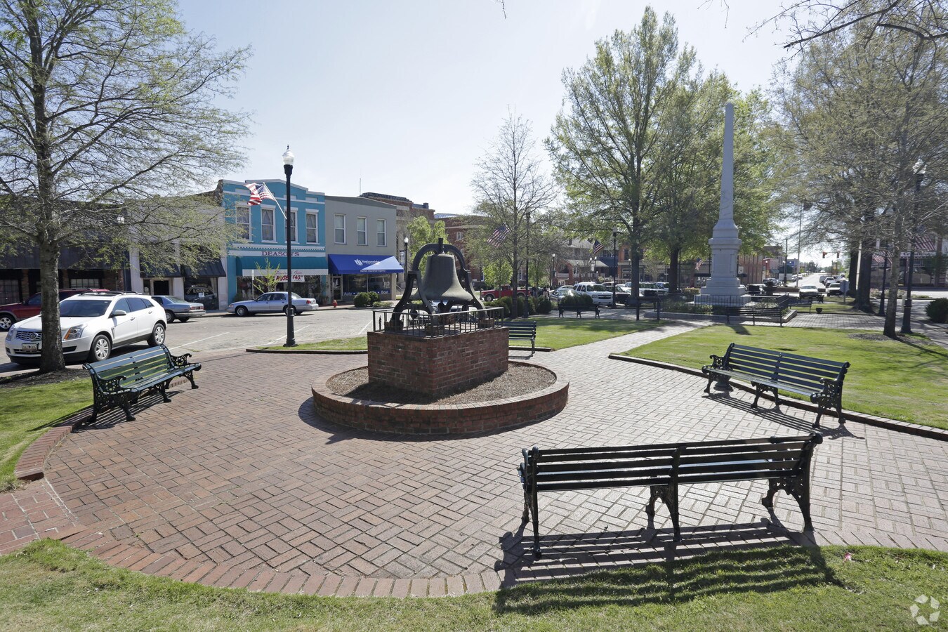 111 Court Sq, Abbeville, SC 29620