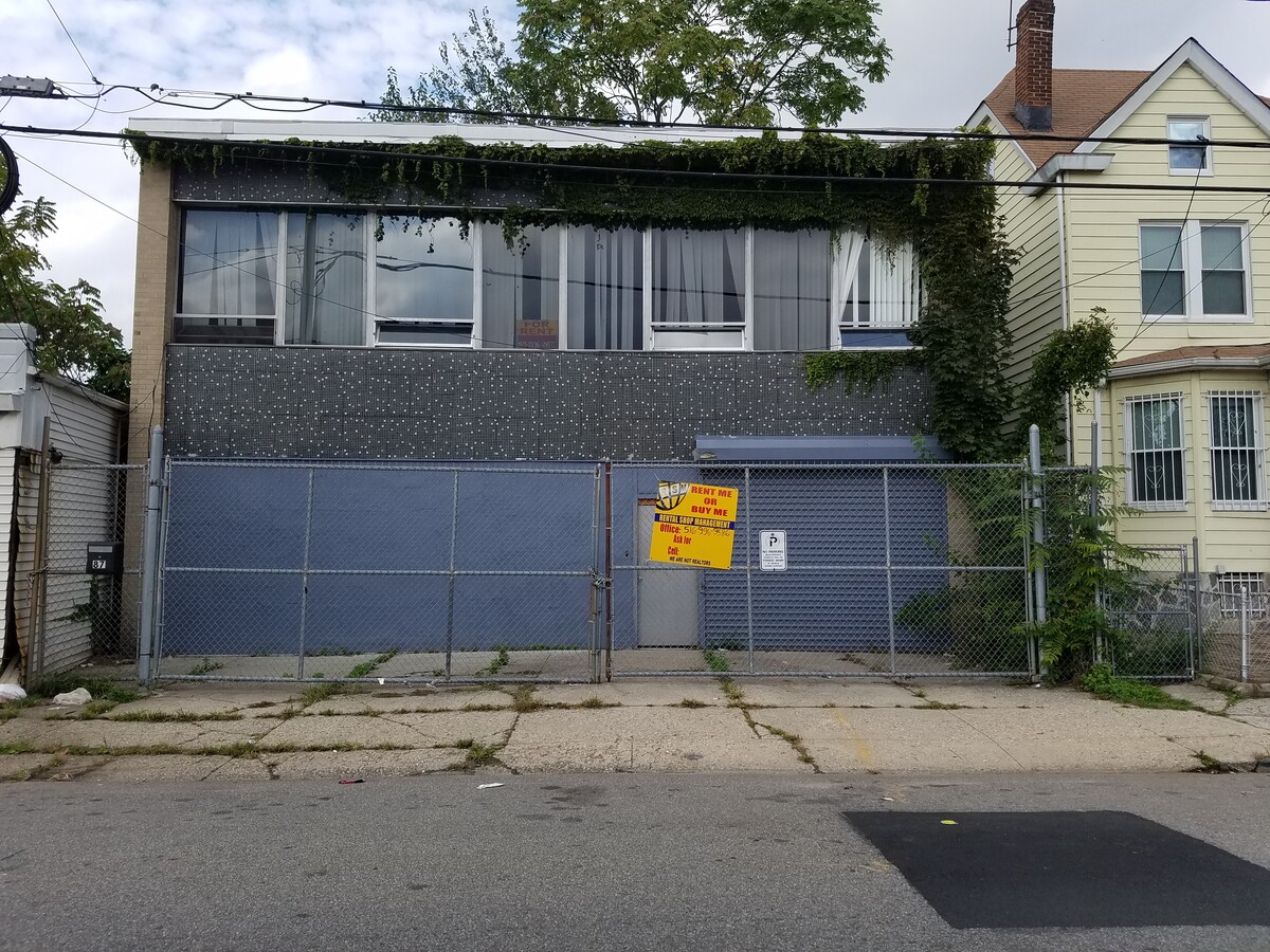 87 Maple Ave, Irvington, NJ 07111