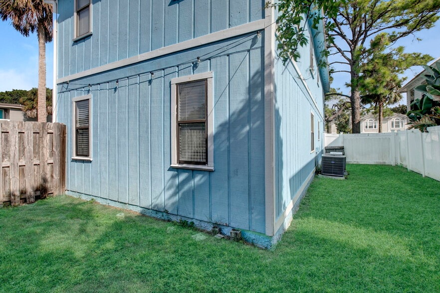 725 7th S ave, Jacksonville Beach, FL for sale - Building Photo - Image 3 of 24