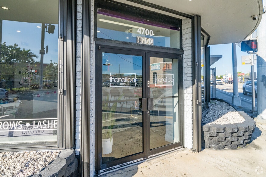 4700-4708 W Flagler St, Miami, FL for sale - Building Photo - Image 2 of 15