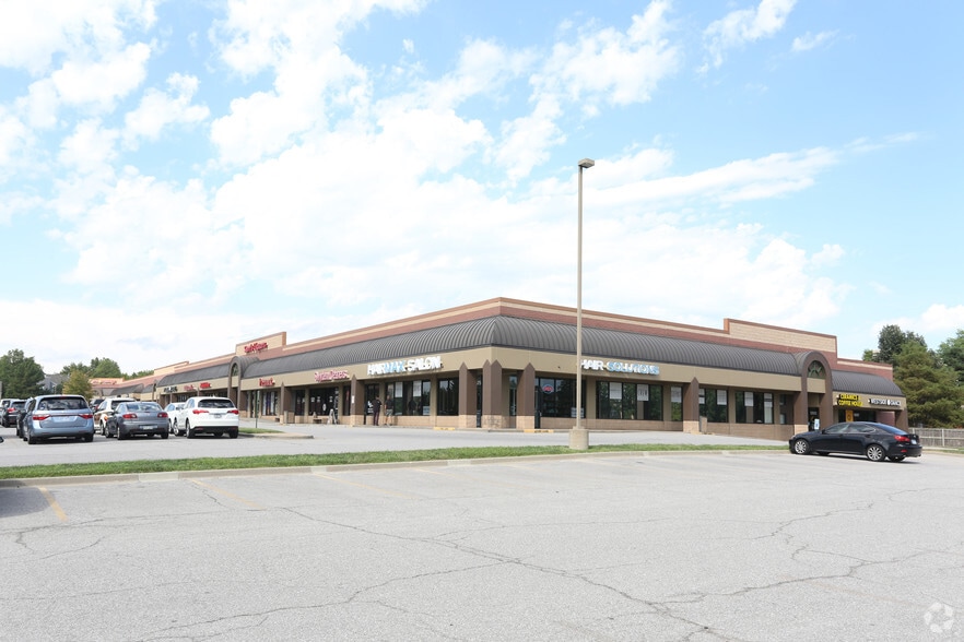 12605-12687 Metcalf Ave, Overland Park, KS for lease - Primary Photo - Image 1 of 2