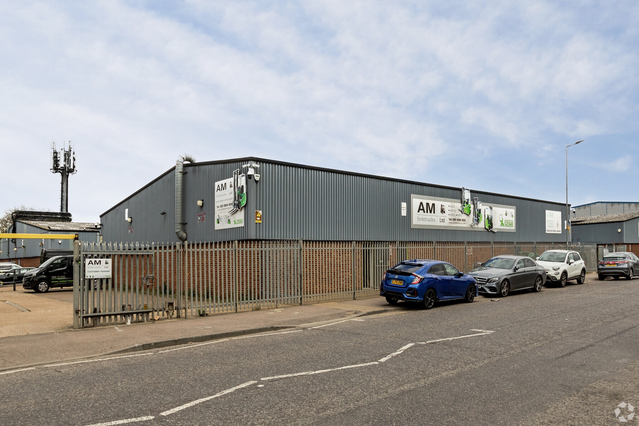 27 Thames Rd, Barking for sale Primary Photo- Image 1 of 1