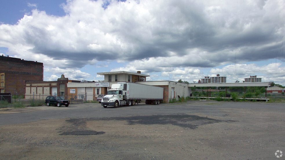 180-204 Lyman St, Springfield, MA for sale - Building Photo - Image 3 of 5