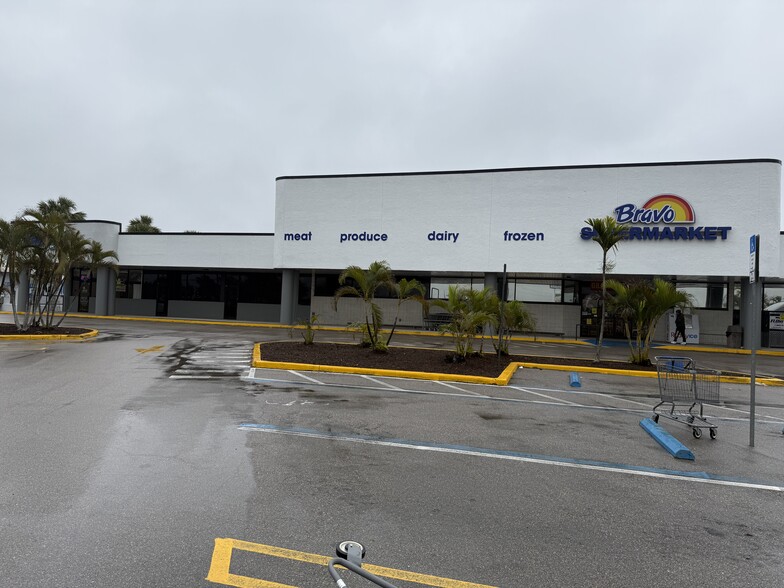 4150 Hancock Bridge Pky, North Fort Myers, FL for lease - Building Photo - Image 1 of 12