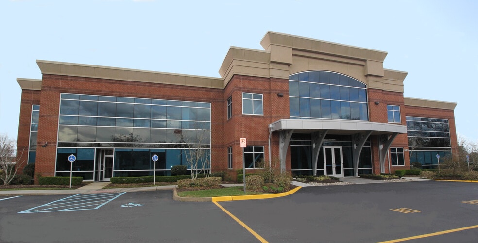 609 Independence Pky, Chesapeake, VA for lease - Building Photo - Image 1 of 16