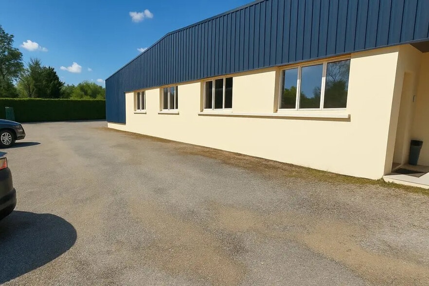 Flex in Bourgoin-Jallieu for lease - Building Photo - Image 1 of 6