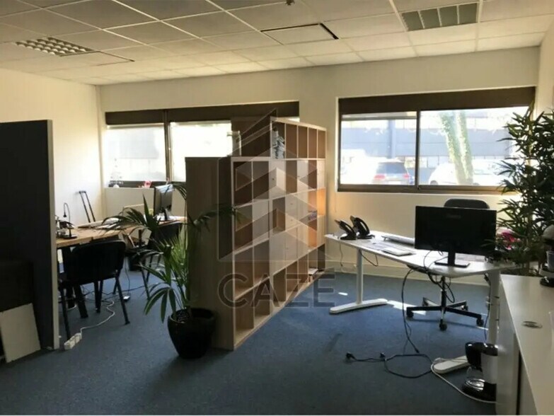 Office in Mérignac for lease - Interior Photo - Image 2 of 4
