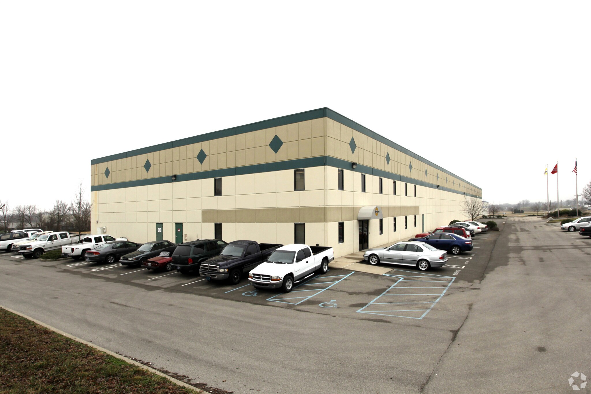 4650 New Middle Rd, Jeffersonville, IN for sale Primary Photo- Image 1 of 1