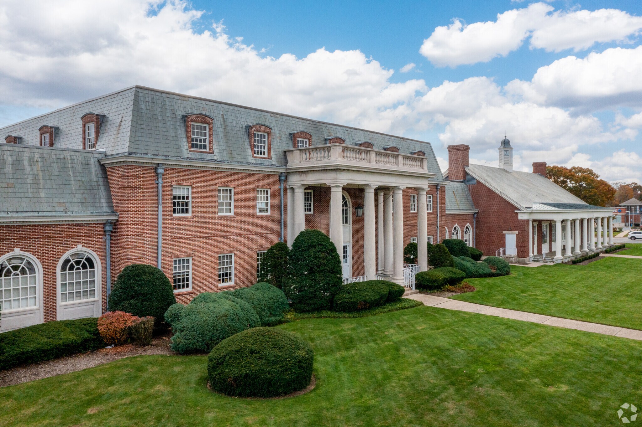 2100 Middle Country Rd, Centereach, NY for lease Building Photo- Image 1 of 25