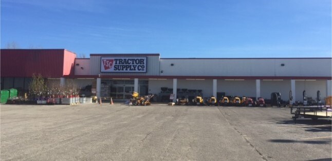 820 W Main St, Boonville, IN for sale Building Photo- Image 1 of 1