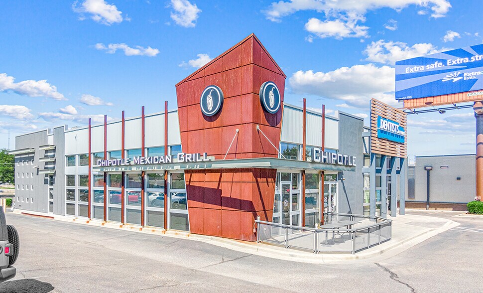 1115 N Valley Mills Dr, Waco, TX 76710