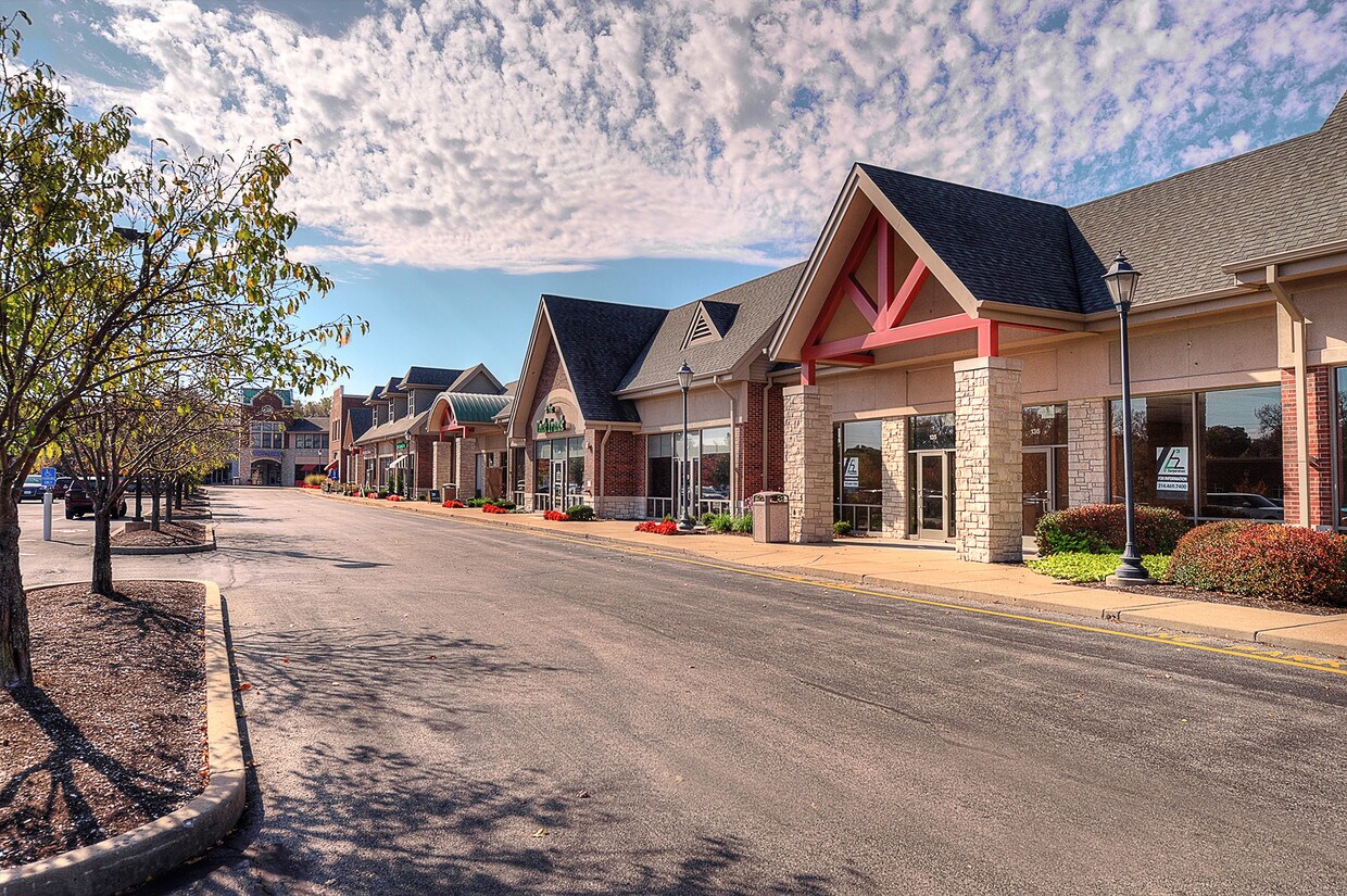 101-140 Chesterfield Towne Ctr, Chesterfield, MO for sale Building Photo- Image 1 of 1