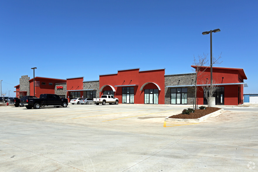 1991 Tower Dr, Oklahoma City, OK for lease - Primary Photo - Image 1 of 5