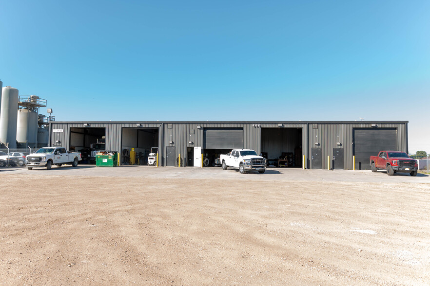 113 6th Ave, Greeley, CO for lease - Building Photo - Image 3 of 7