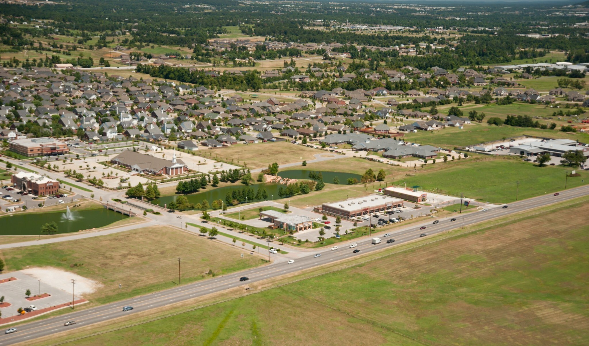 W Sunset Ave, Springdale, AR for sale Primary Photo- Image 1 of 1