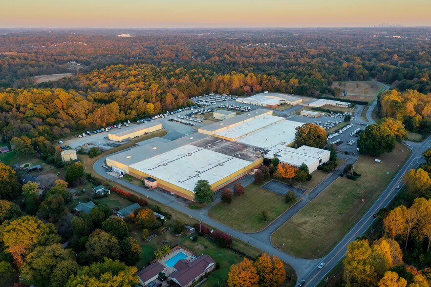 1310 Charles Raper Jonas Hwy, Mount Holly, NC 28120