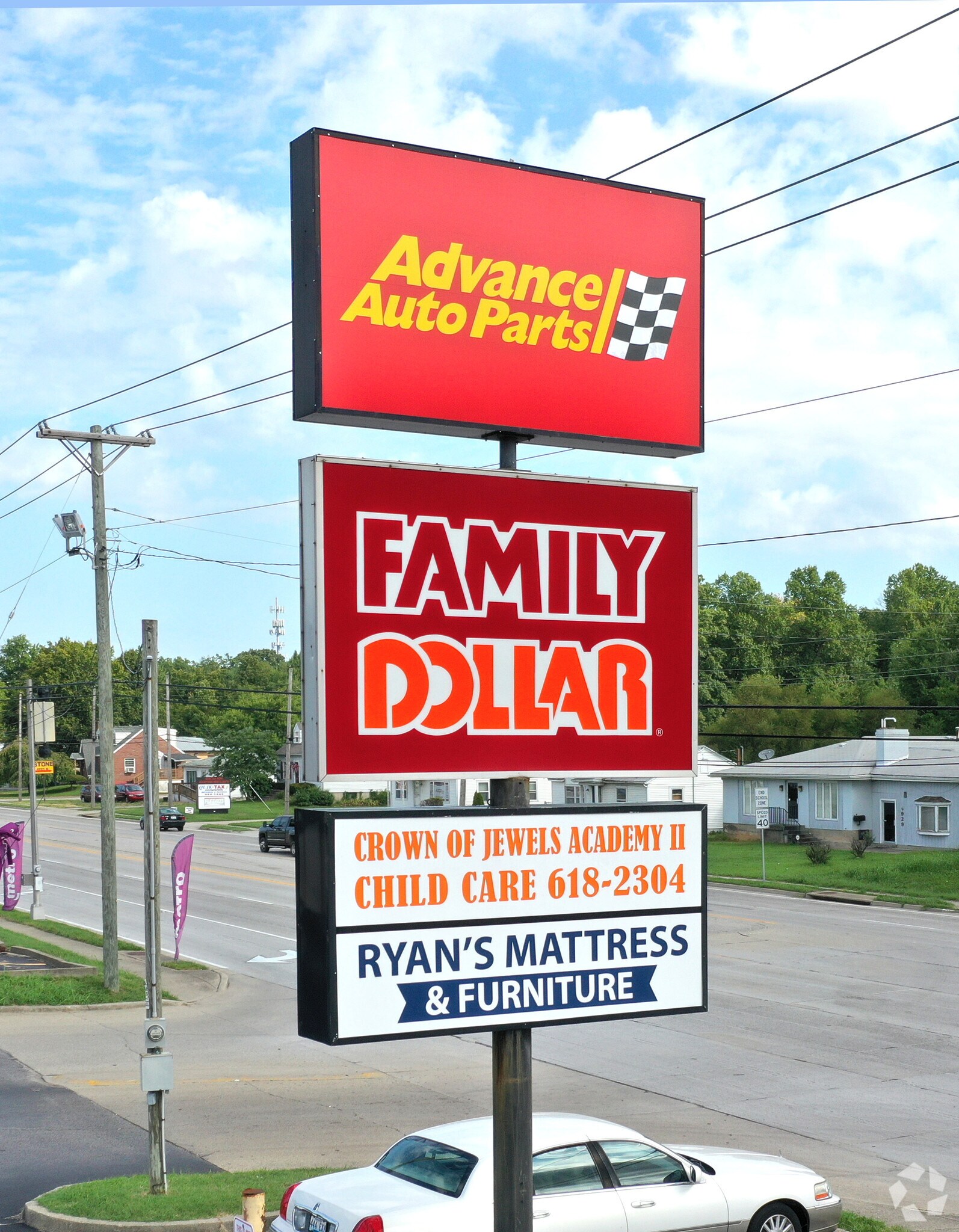 4924 Poplar Level Rd, Louisville, KY 40219 Poplar Plaza Center