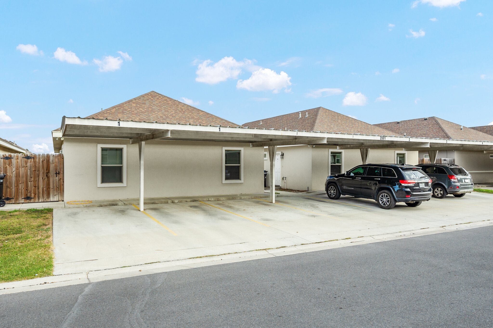 Villages at Westgate 16 doors Weslaco Weslaco, TX for Sale