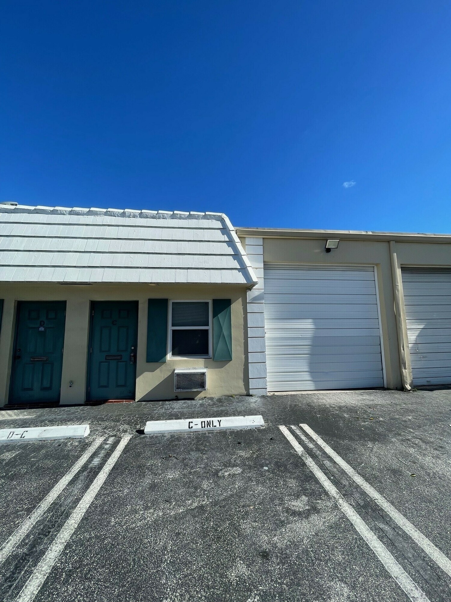 1451 SW 12th Ave, Pompano Beach, FL for lease Building Photo- Image 1 of 3