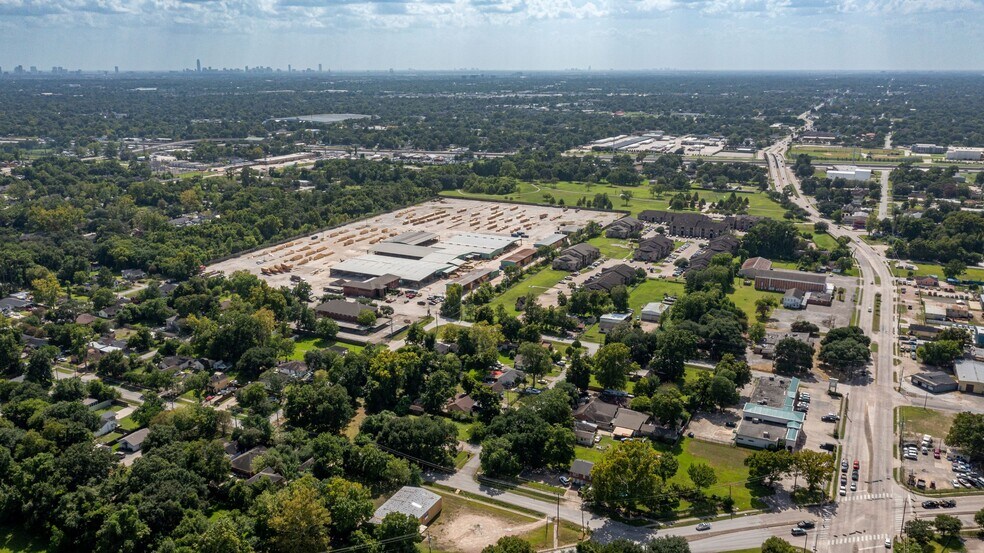 9411 Alcorn St, Houston, TX for sale - Building Photo - Image 1 of 1