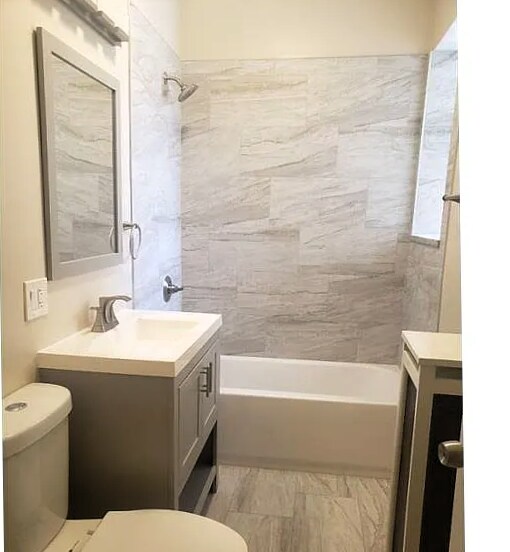 7623 S Yates Blvd, Chicago, IL for sale - Interior Photo - Image 2 of 5