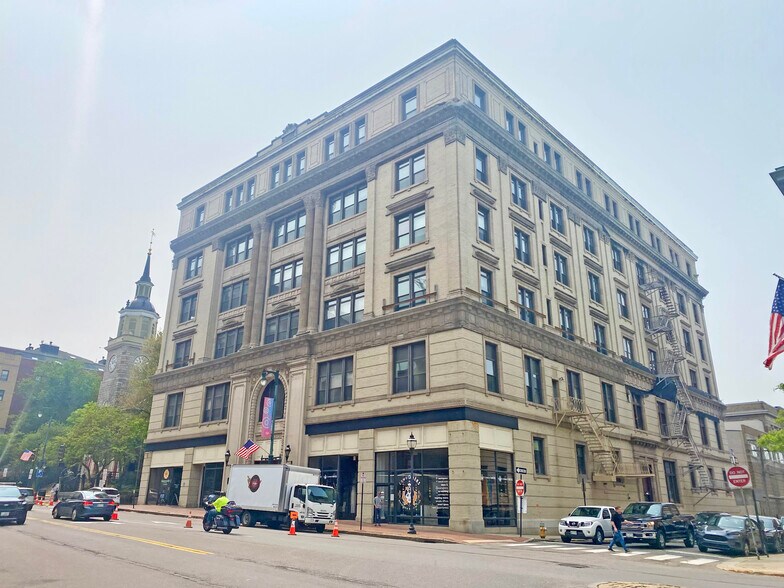 415-419 Congress St, Portland, ME for lease - Building Photo - Image 2 of 3