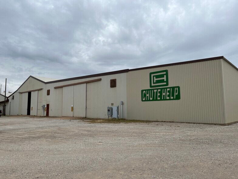 500 S Main St, Carbon, TX for sale - Primary Photo - Image 1 of 1