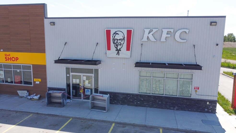 4331 Alberta 16, Wabamun, AB for sale - Building Photo - Image 2 of 5