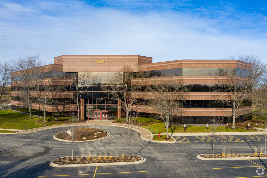 750 W Lake Cook Rd, Buffalo Grove, IL for lease - Building Photo - Image 2 of 14