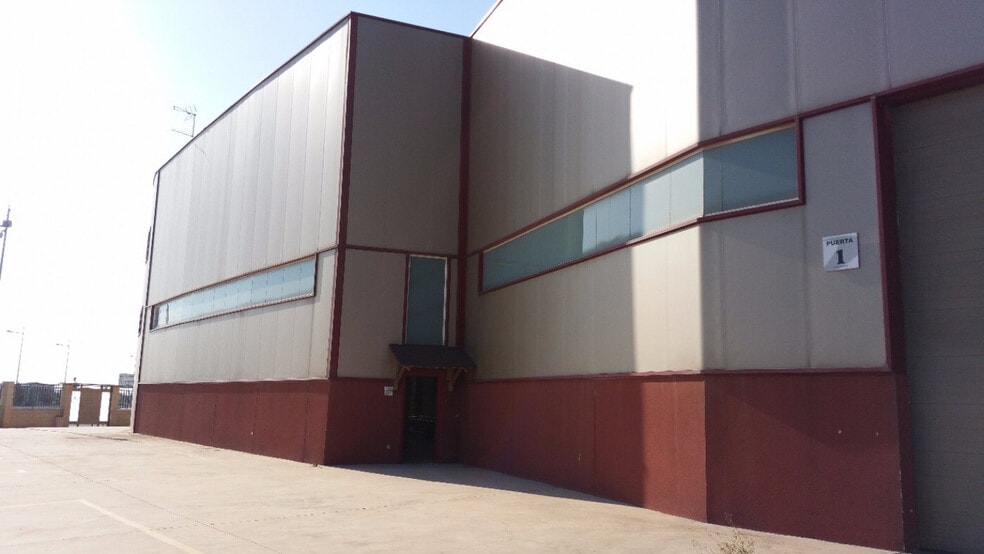 Carrer Obrers de la Vila, 23, Algemesí, Valencia for sale - Building Photo - Image 3 of 14