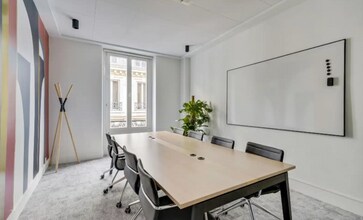 11-12 Rue Auber, Paris for lease Interior Photo- Image 2 of 4