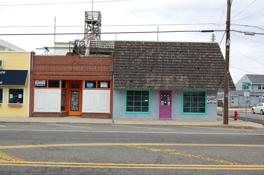 108 N Bay Ave, Beach Haven, NJ 08008