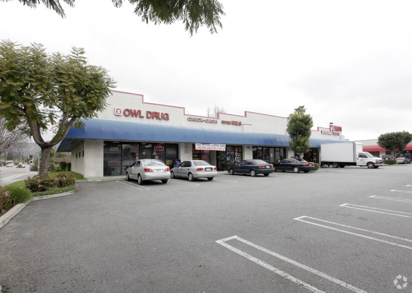 Kings Plaza portfolio of 4 properties for sale on LoopNet.com - Building Photo - Image 2 of 4