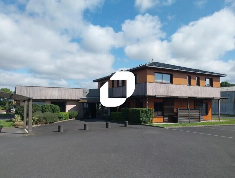 Office in Treillières for sale - Building Photo - Image 1 of 10