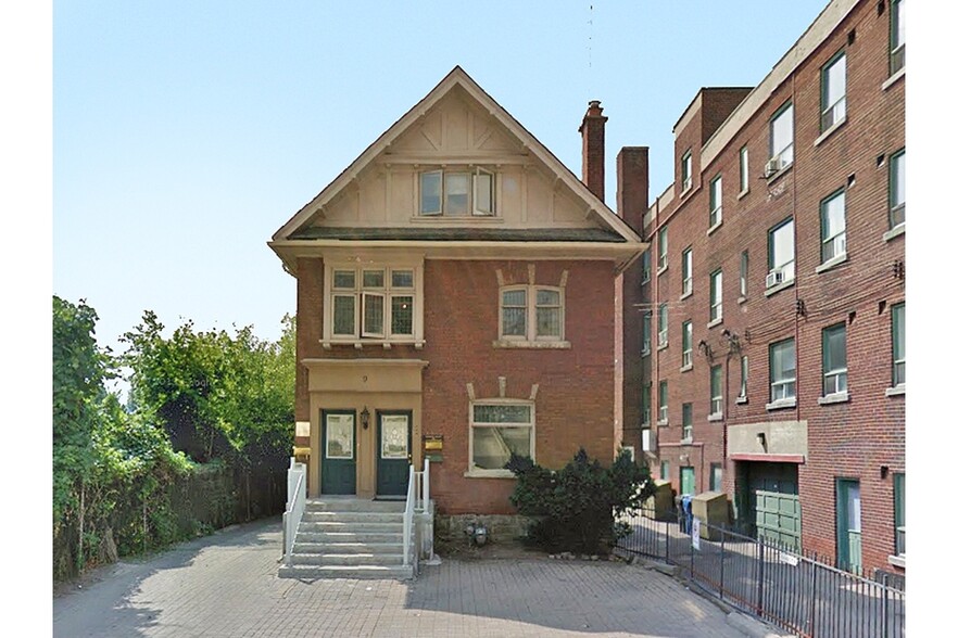 9 Woodlawn Av E, Toronto, ON for lease - Primary Photo - Image 1 of 1