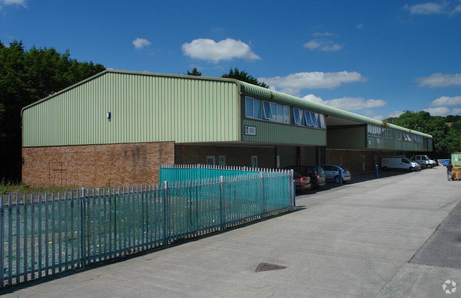 Bell Clos, Plymouth for sale - Primary Photo - Image 1 of 1