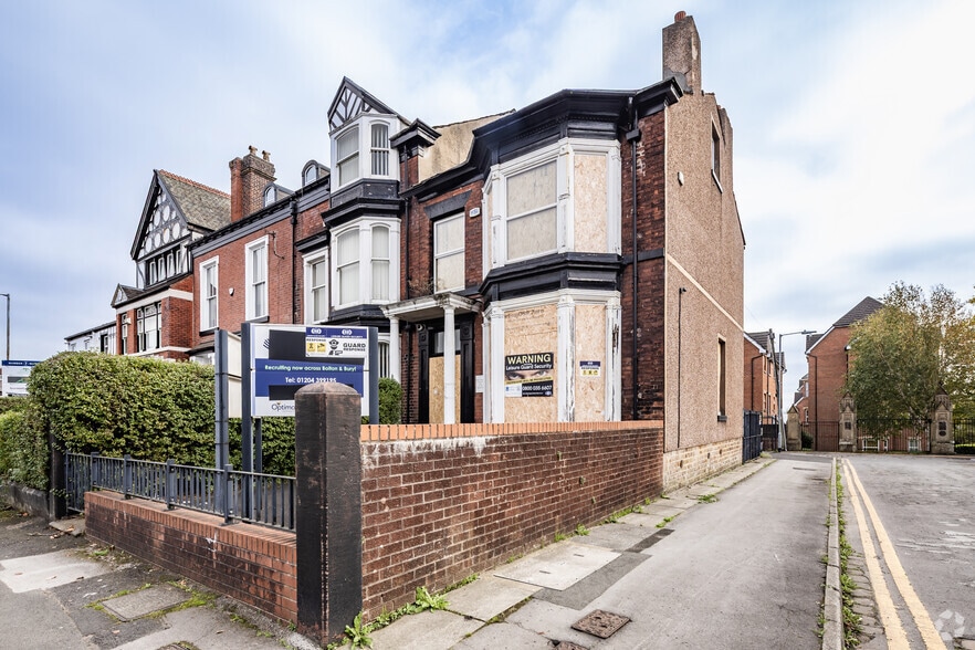 9-11 Chorley New Rd, Bolton for sale - Primary Photo - Image 2 of 2