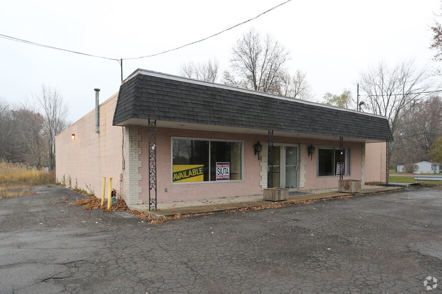 2808 Niagara Falls Blvd, Wheatfield Township, NY for sale - Primary Photo - Image 1 of 1